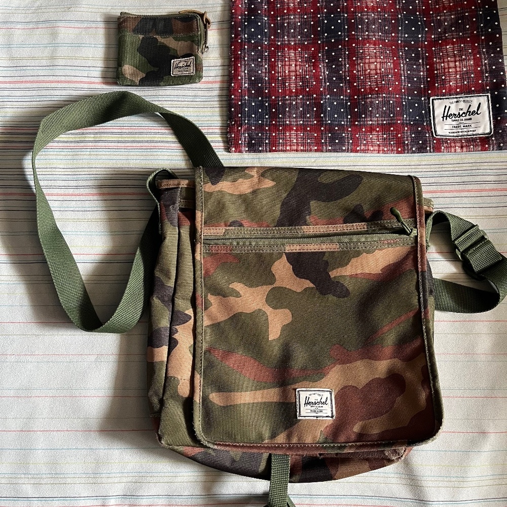 Herschel Supply Company Bag Bundle